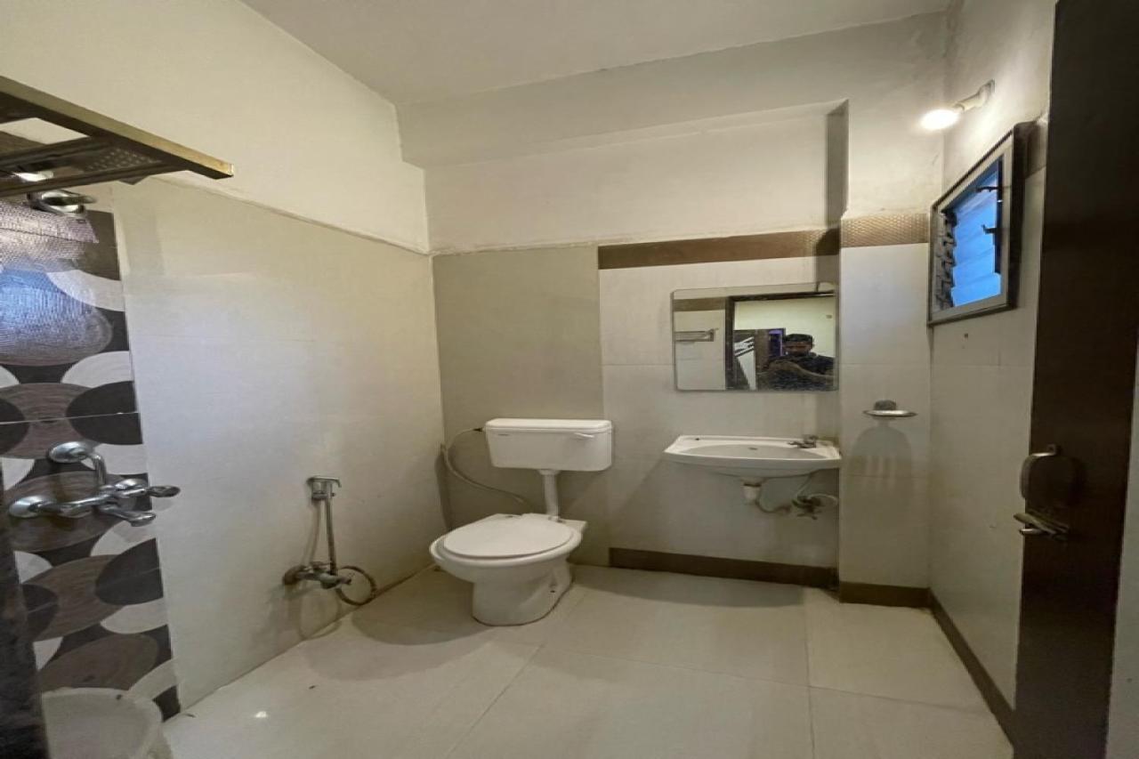 Collection O 84499 Hotel Nakshatra Inn Indore Exterior foto